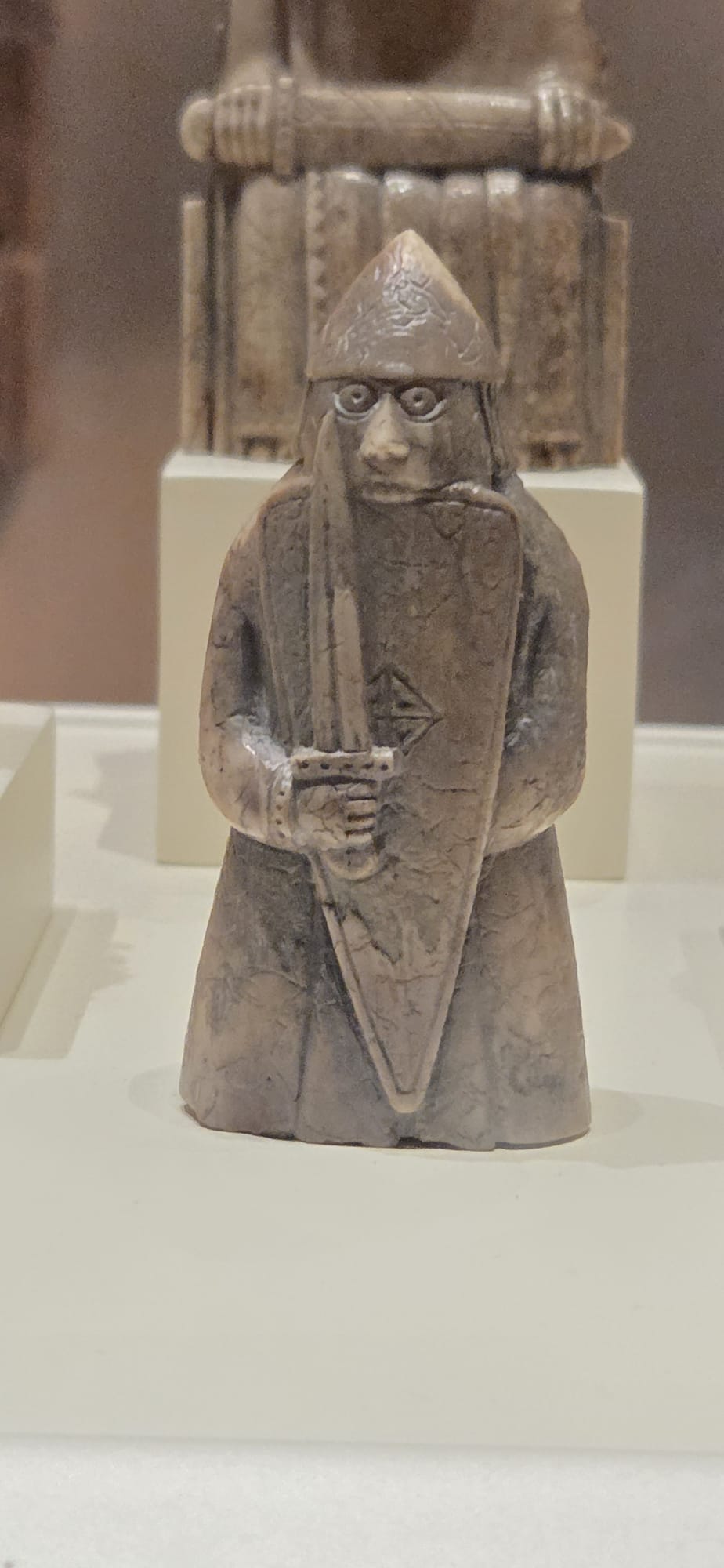 Pièce d'échecs berserker de Lewis, Écosse